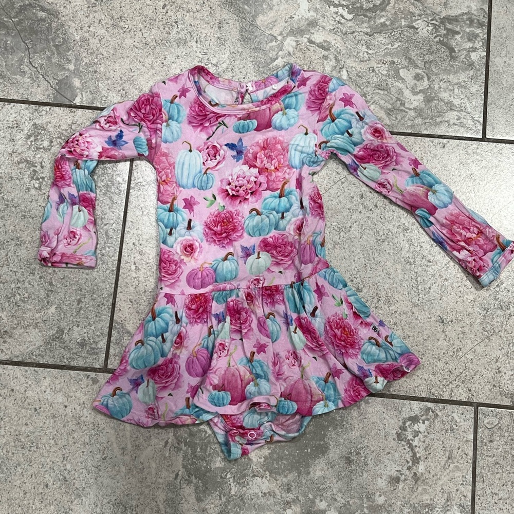 Like New- Bums & Roses Twirl